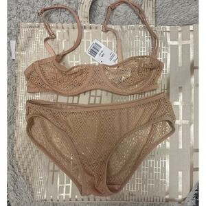 Forever 21 Nude Beige Mesh Lace Bra and Panty Lingerie Set 34A New with Tags